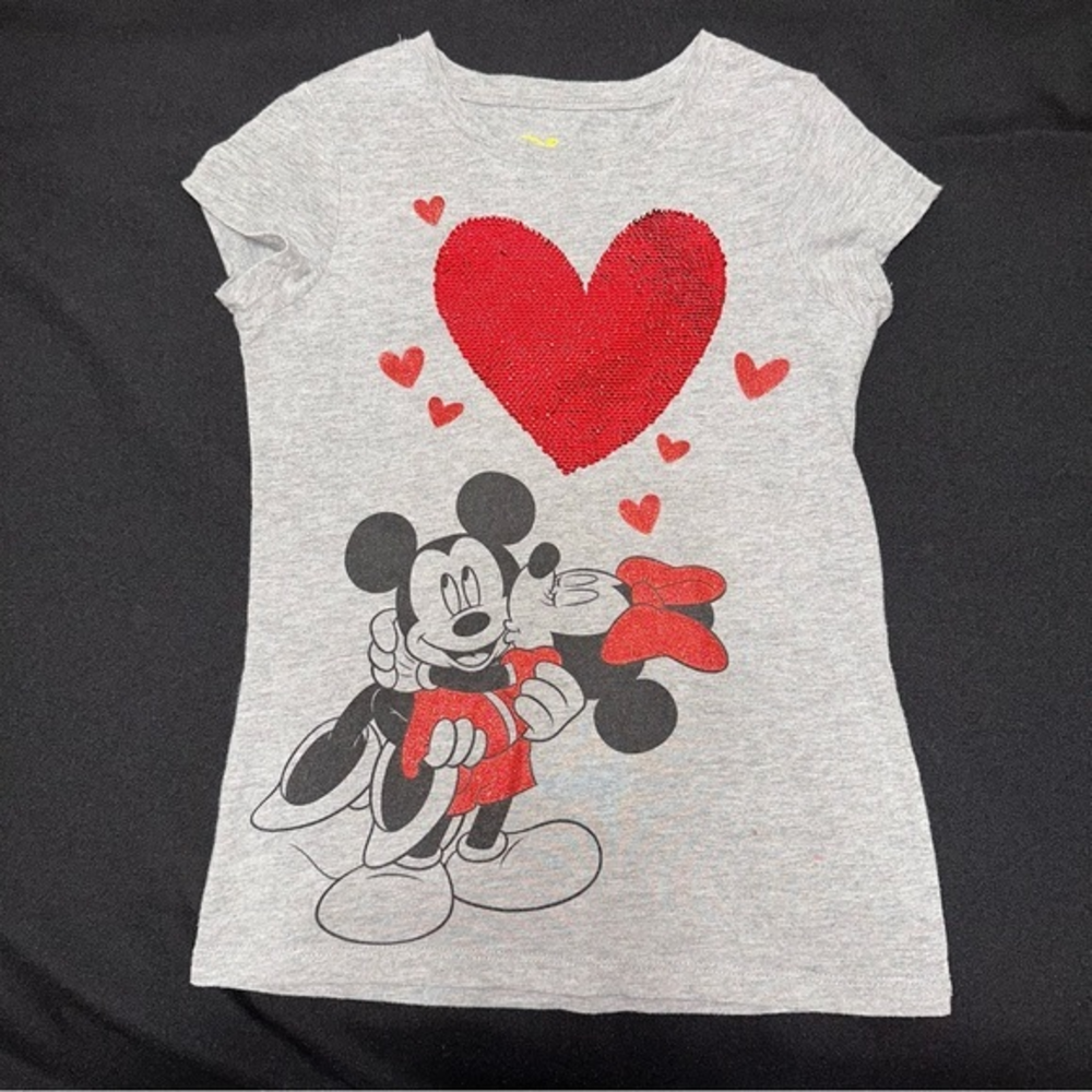 Disney Mickey & Minnie Valentine’s Day tee hearts‎ shirt glitter & sequins